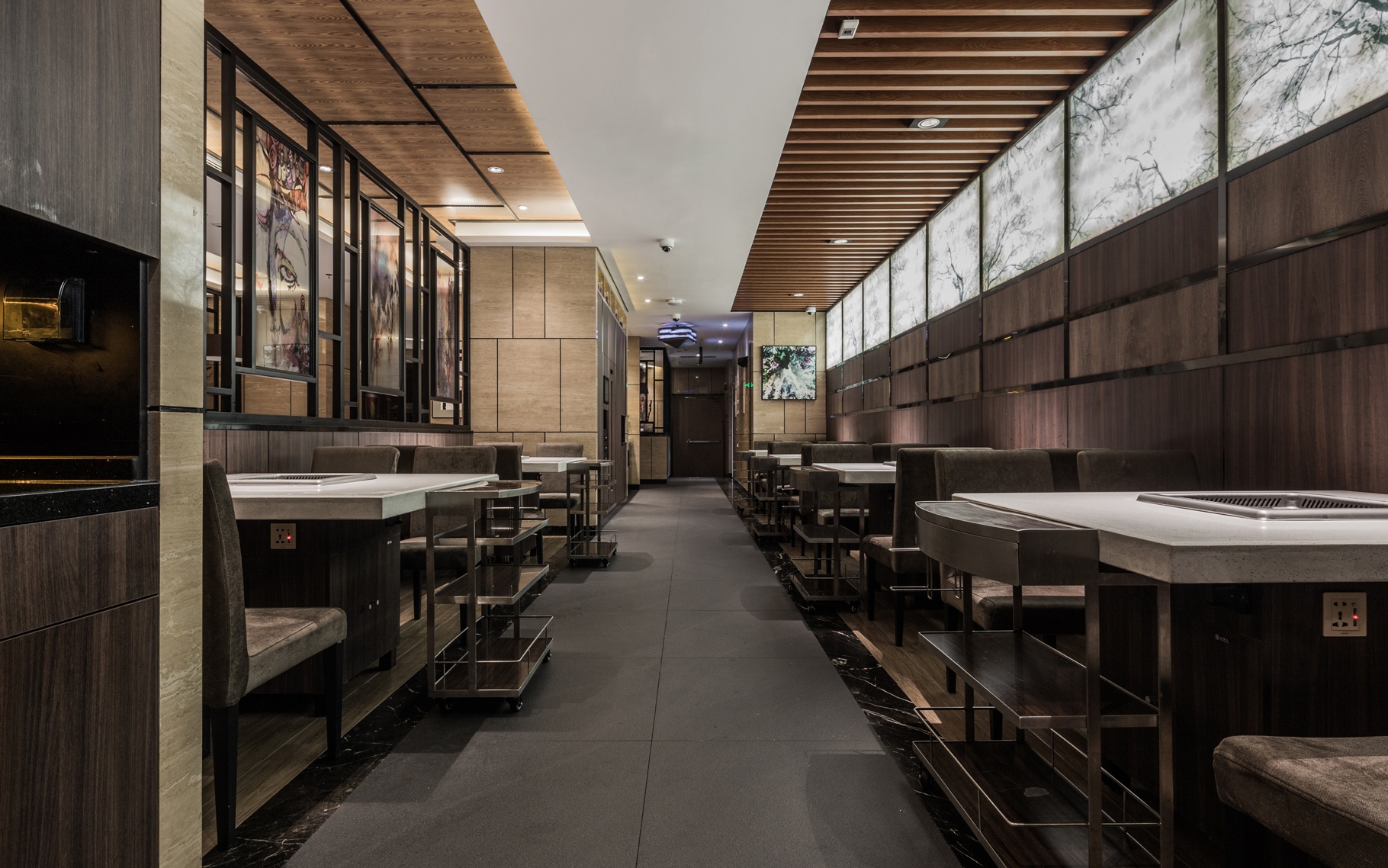 商業(yè)餐廳空間設(shè)計